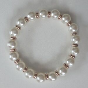 Pearl Bead Bracelet with Gold Accents